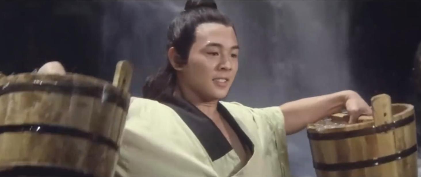 春晚现场吃鸡,39年前春晚