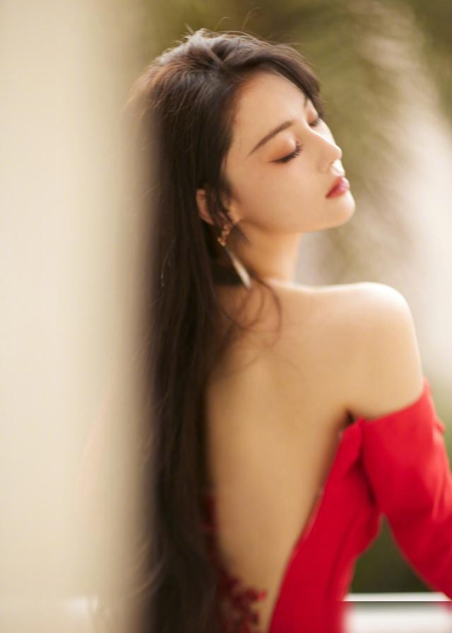 李晨范冰冰张馨予当年发生了什么,张馨予晒美照坐实怀孕传闻