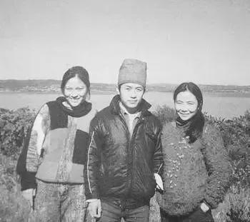 诗人顾城29年前砍死妻子后自杀，遗愿儿子别太像他，如今儿子怎样