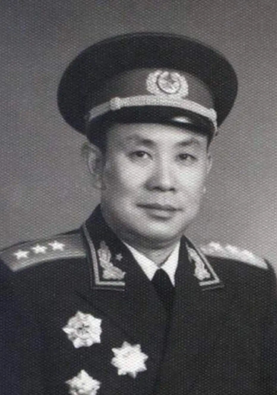 1944年血战柳林坡：曾玉祥孤身杀敌，杀疯了！180名鬼子死伤惨重