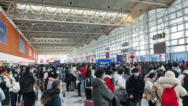 成都原来的老汽车站在哪里,成都各大汽车站