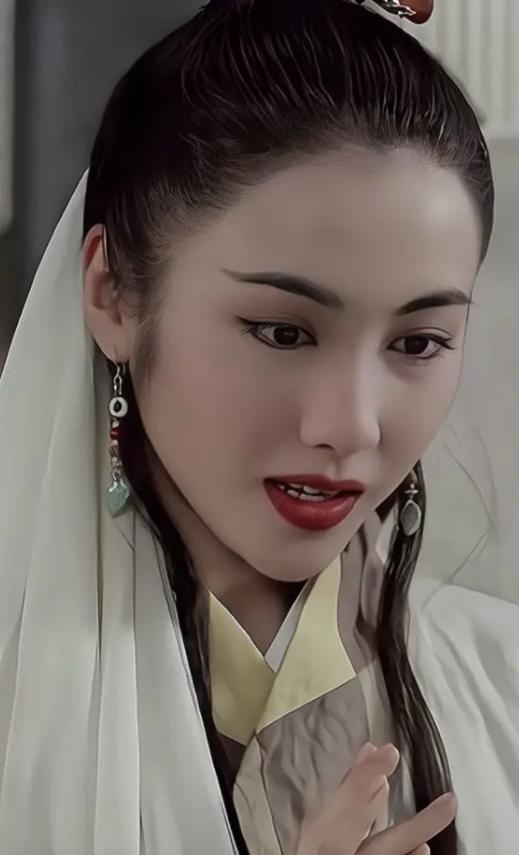 相学五官富贵相,五官好看富贵的美女