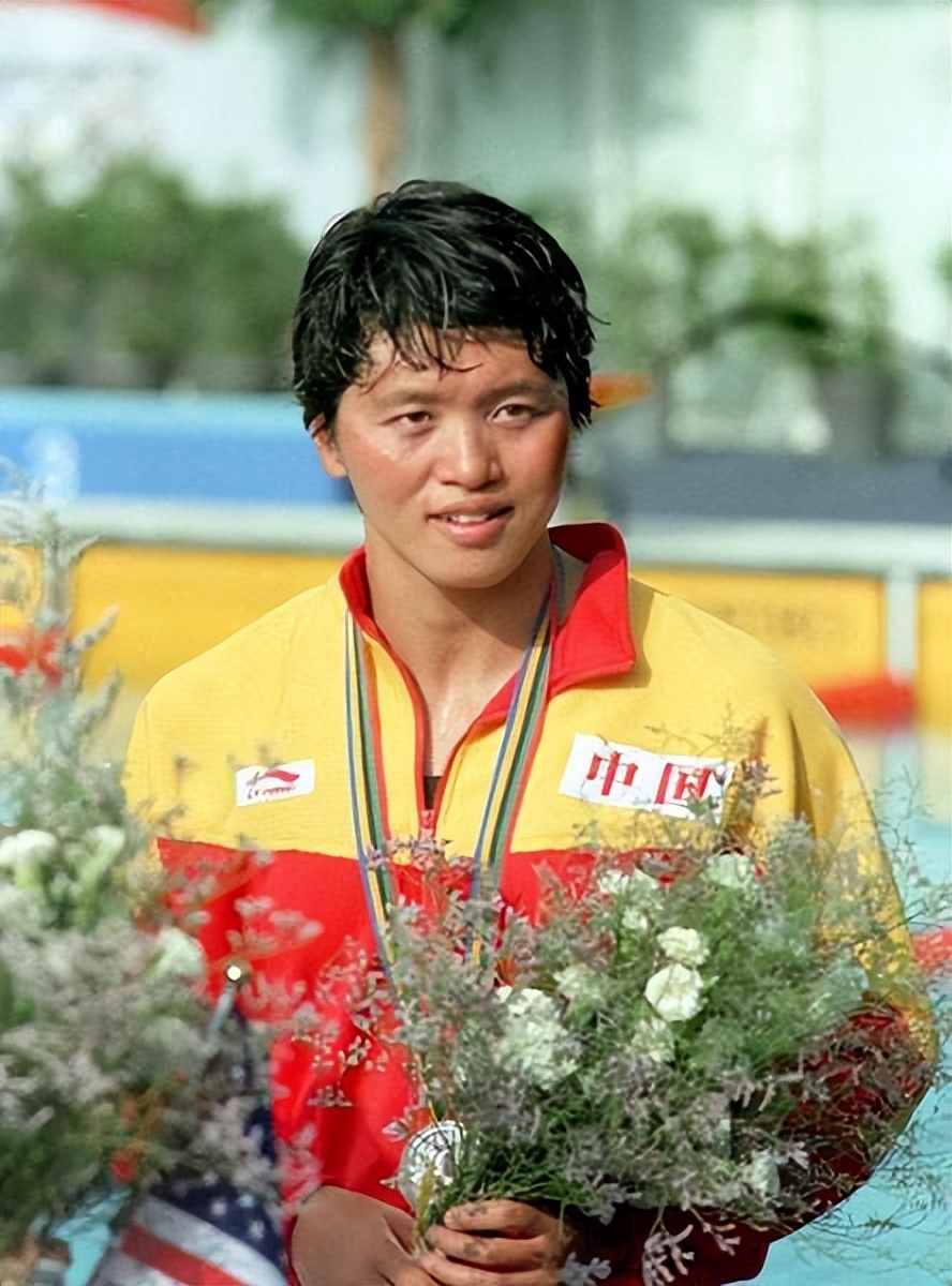 曾经的泳坛五朵金花是哪些人,泳坛90年代五朵金花