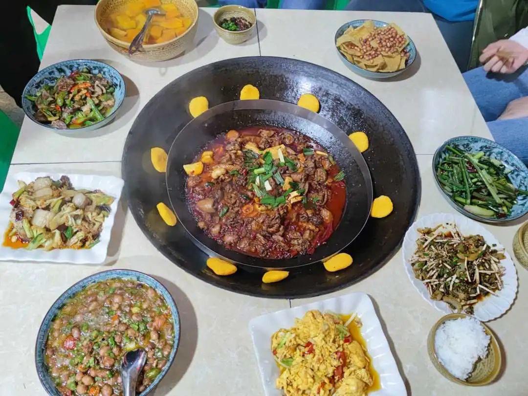 乌当区偏坡六月六民族风情节举行,偏坡旅游