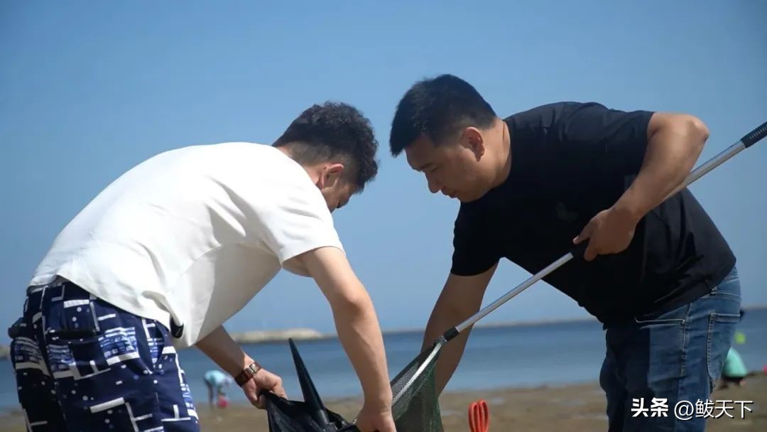 “挑战清理沙滩的第12天”！