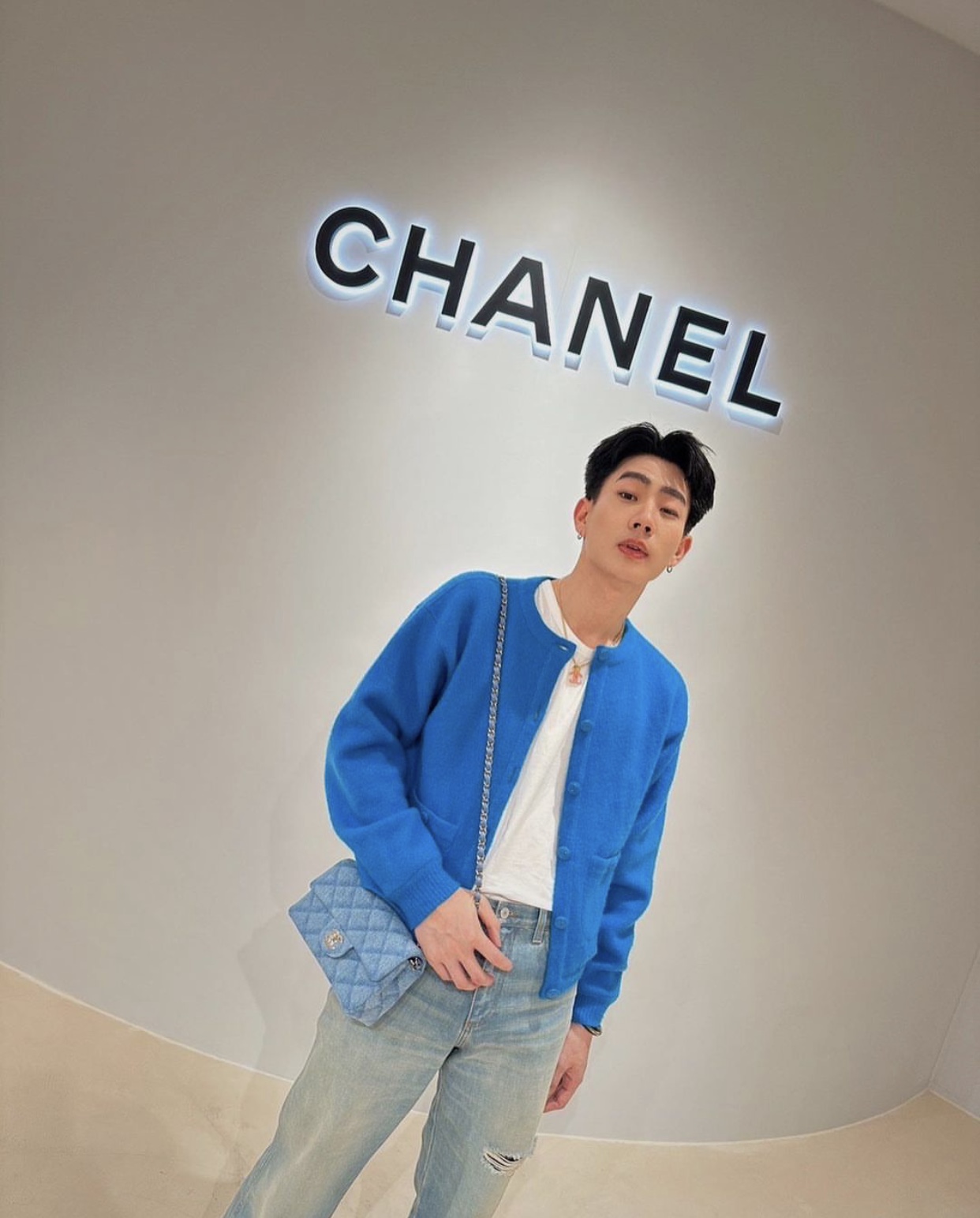 最近的穿搭灵感，都来自这位泰国男星off，收藏起来慢慢学吧