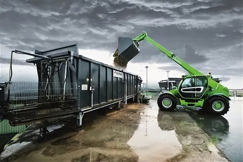 关于北美伸缩臂叉装机市场的未来，专家众说纷纭