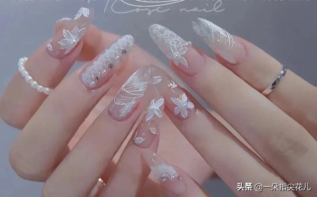有气质漂亮的美甲,2022小红书爆款气质款美甲冬季