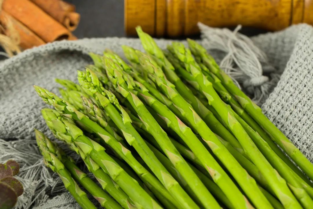 百岁老奶奶精神饱满是怎么回事,百岁老奶奶精神饱满的原因