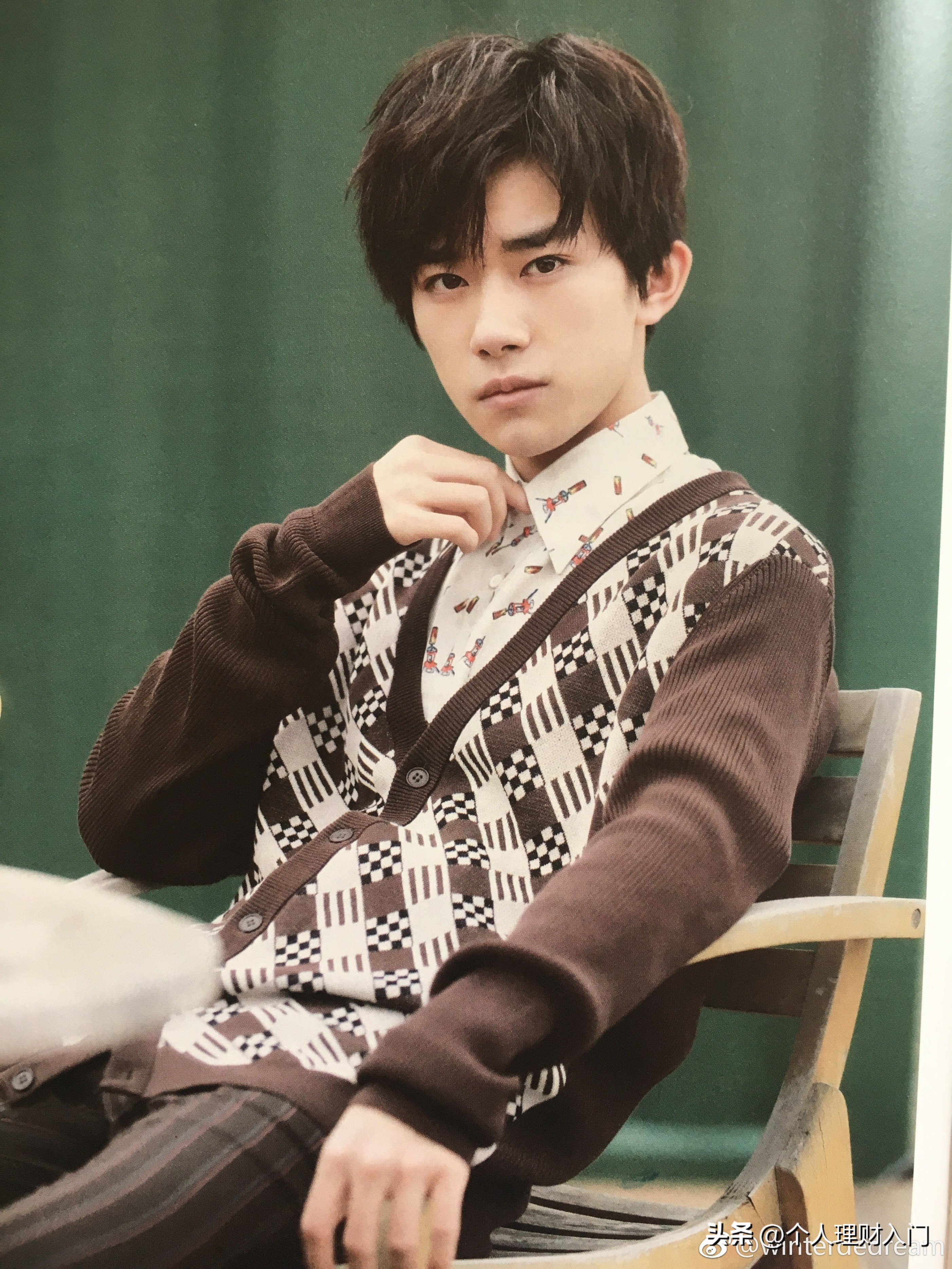 净资产1000万元以上的高净值家庭的女性，喜欢的奢侈品包包。