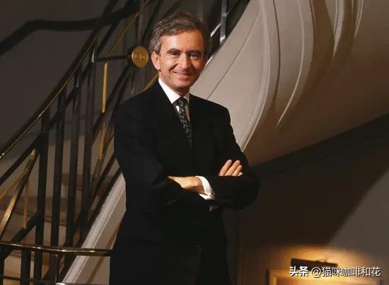 全球首富易主中国消费者功劳不小,世界首富易主