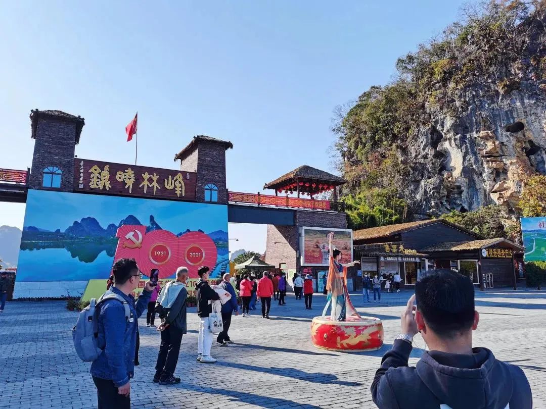 广州去广东第一峰旅游攻略,广州出发清远古龙峡两天攻略