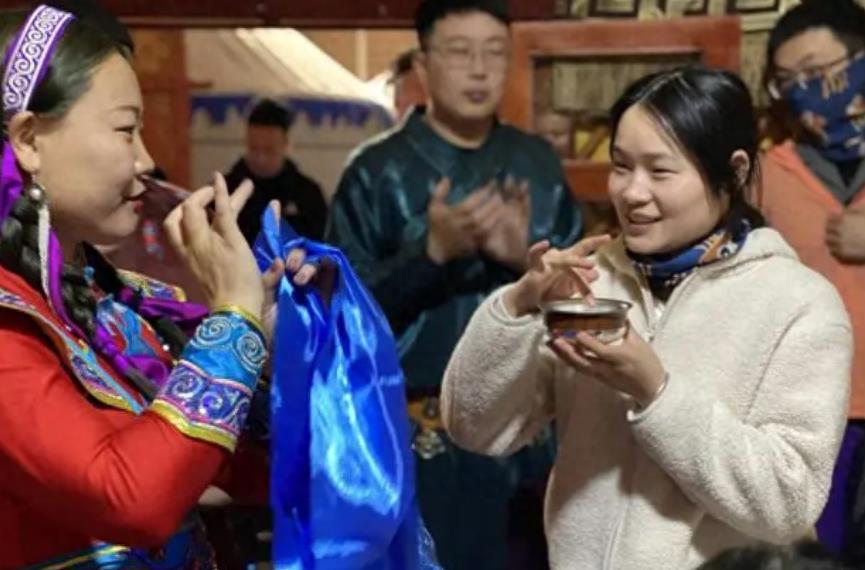 内蒙3大失败酒，辉煌时万家共饮，名扬四海如今因内卷走不出当地