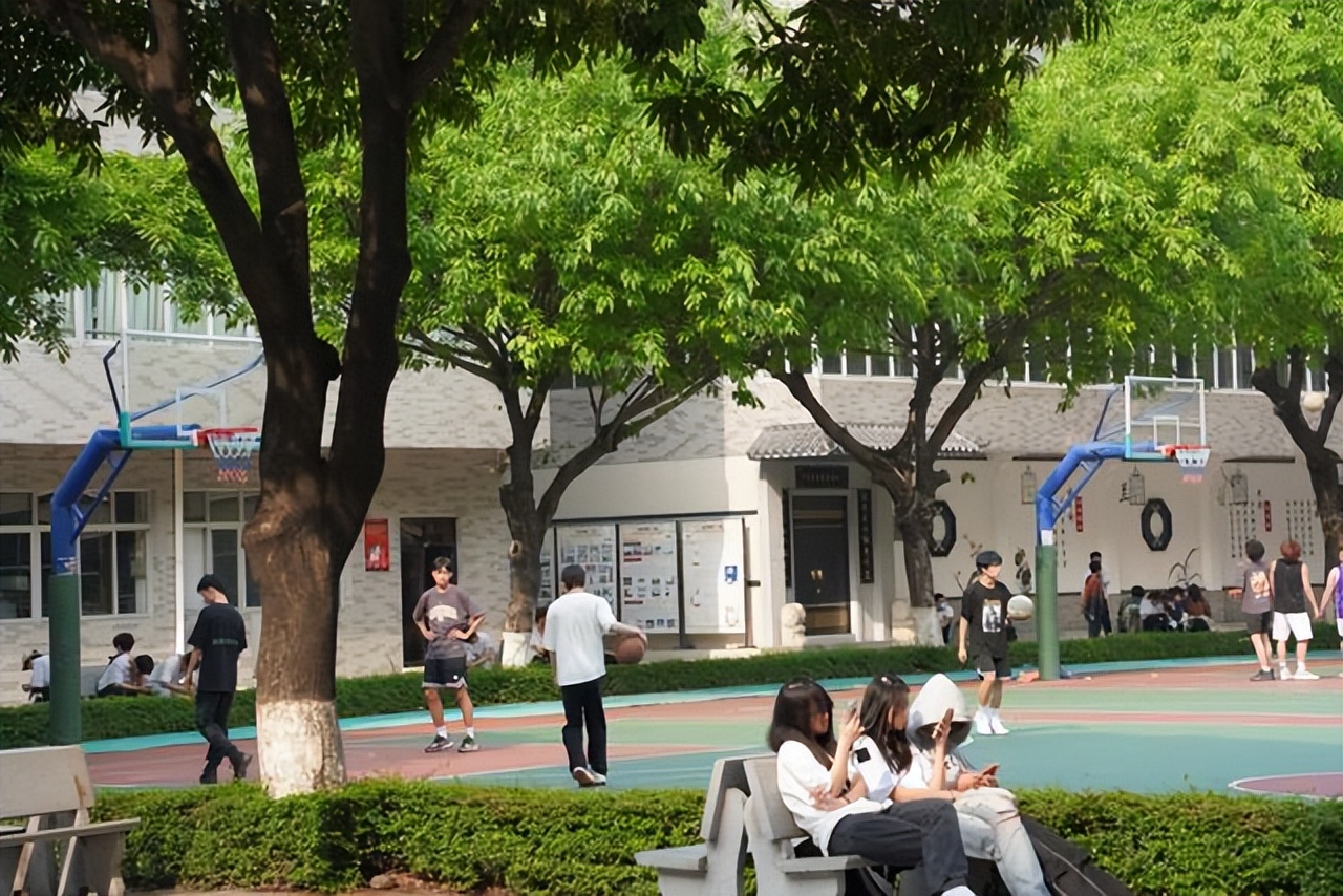 中职学校汽车相关专业有哪些,广东中职学校汽修专业