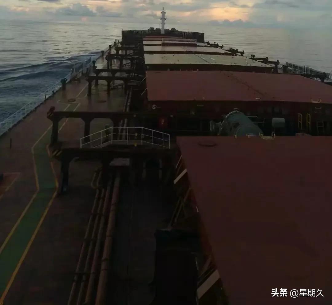 船在我国台湾省靠港,船员下地寻亲获得巨额继承款,经历让人感动