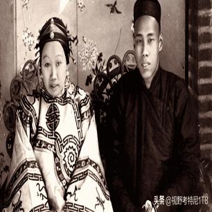 日军日记：*安妇慰**不服从管教，我很愤怒，用*刀刺**插入她的*体下**