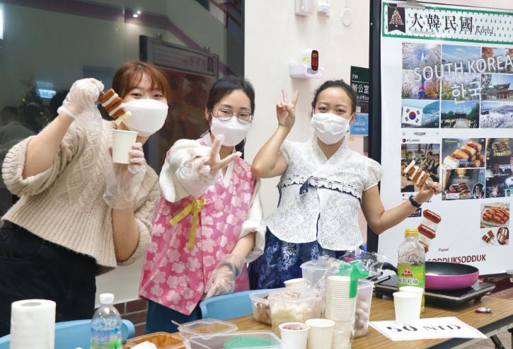 大学生校内摆摊卖什么好成本低,大学生摆摊边卖边吃