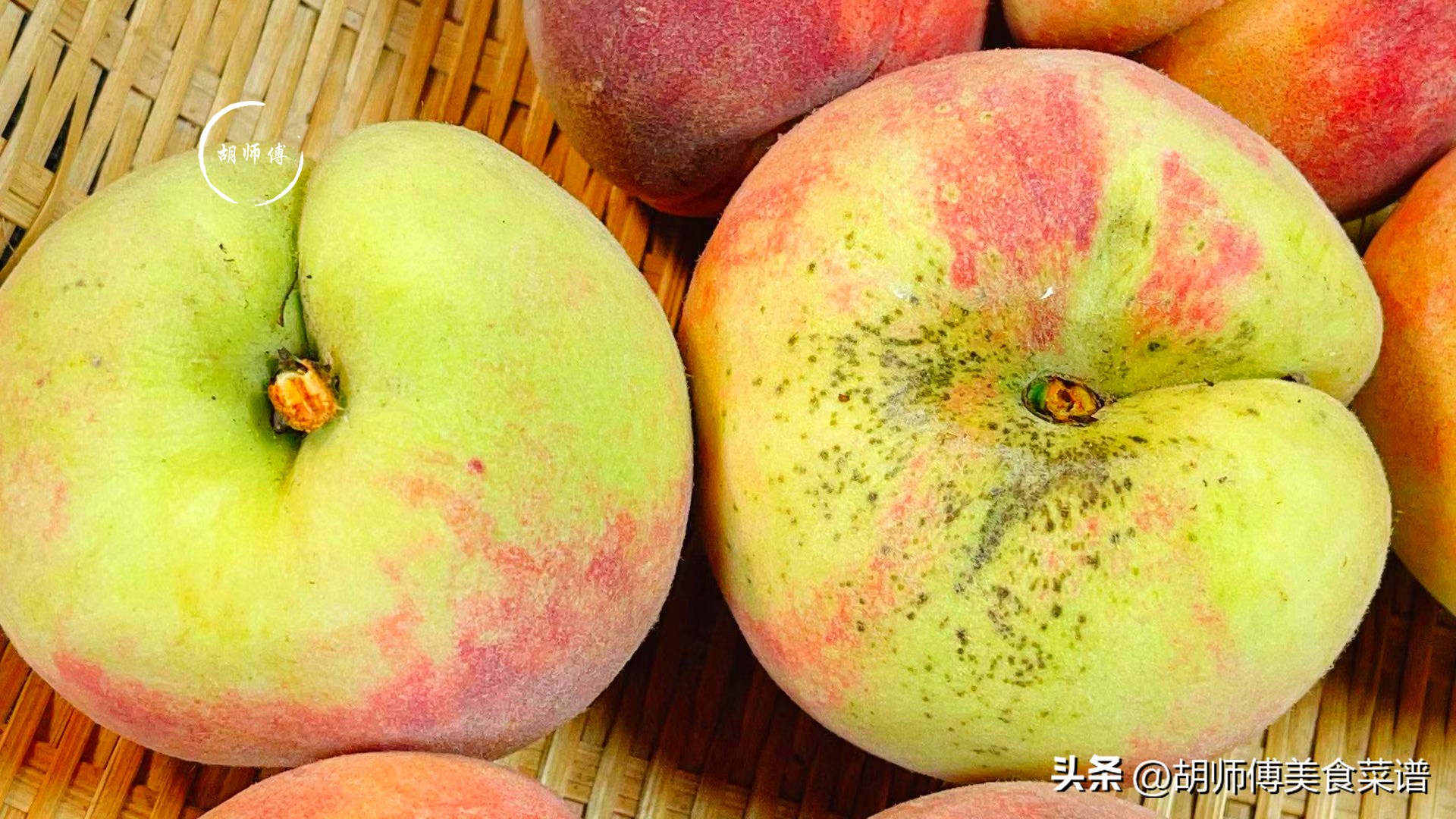 挑选桃子的正确方式,买桃子要买什么样的才甜