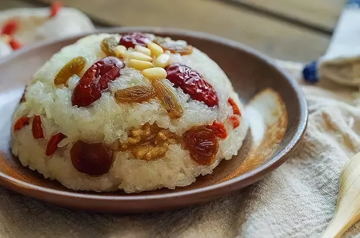 除了淄博还有哪里的烧烤值得打卡,最近火的除了淄博的烧烤还有什么