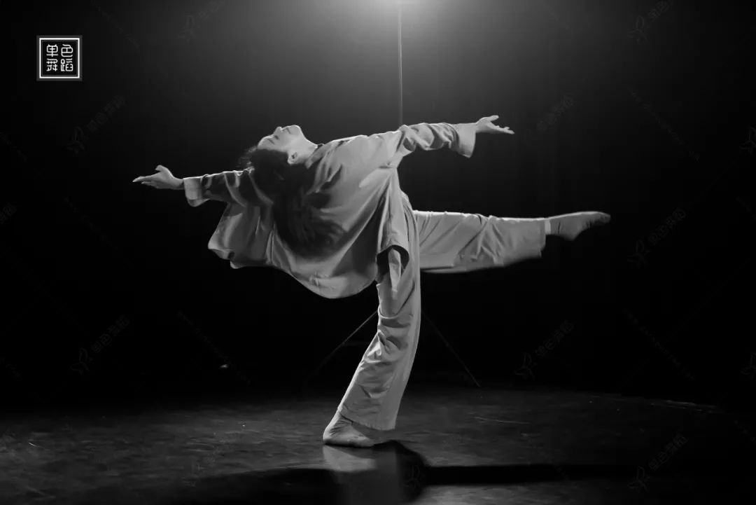 孩子肢体不协调可以学舞蹈吗,肢体不协调适合学舞蹈吗