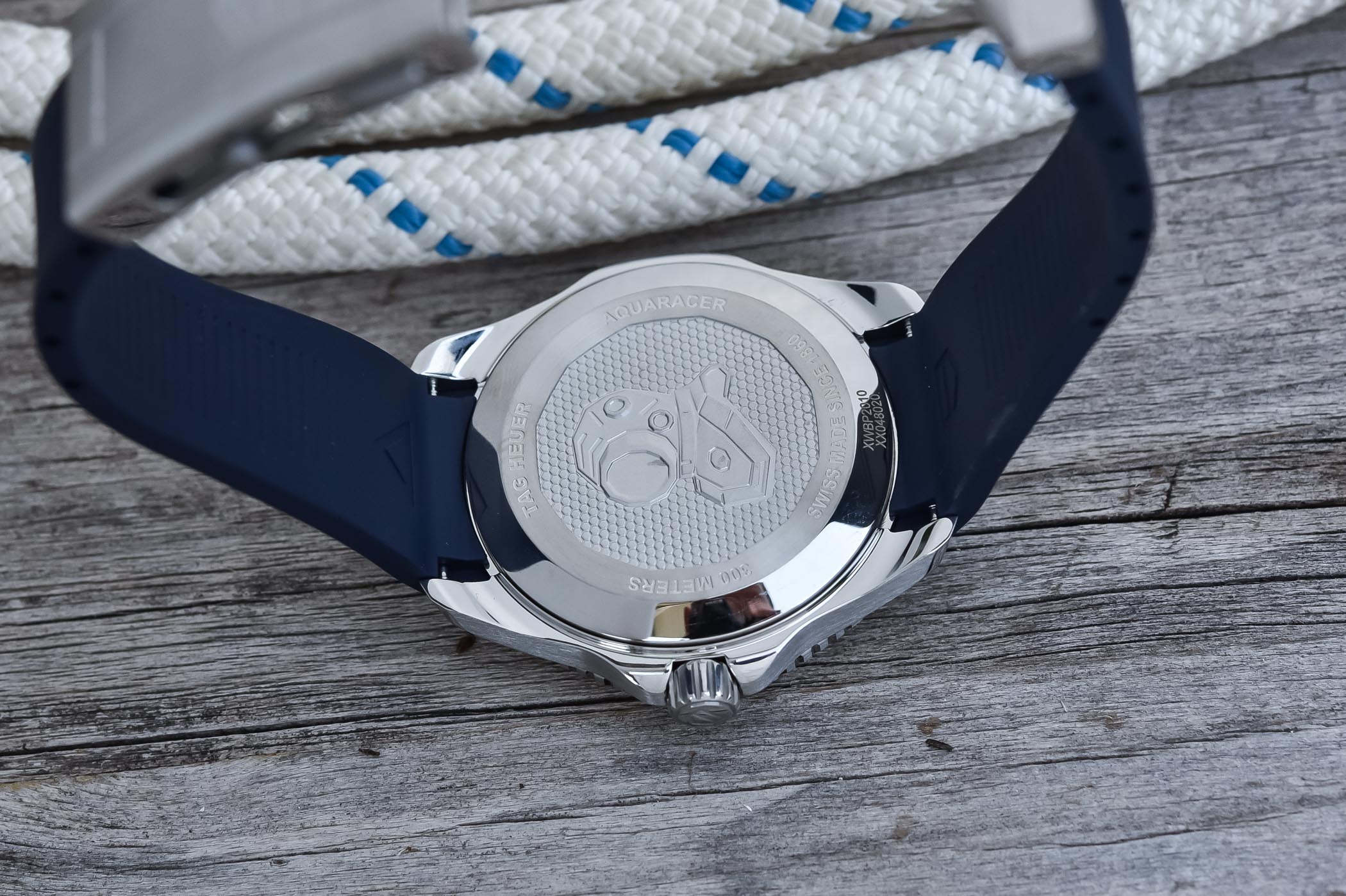 泰格豪雅竞潜300机芯,泰格豪雅竞潜300钛金属手表