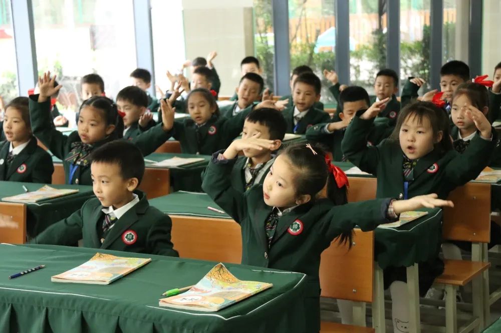 小学家长急难愁盼相关问题,西安绿地浐灞小学开学时间