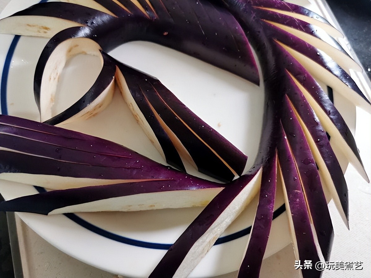 茄子怎么做不吸油还好吃,茄子怎么做不吸油又好吃