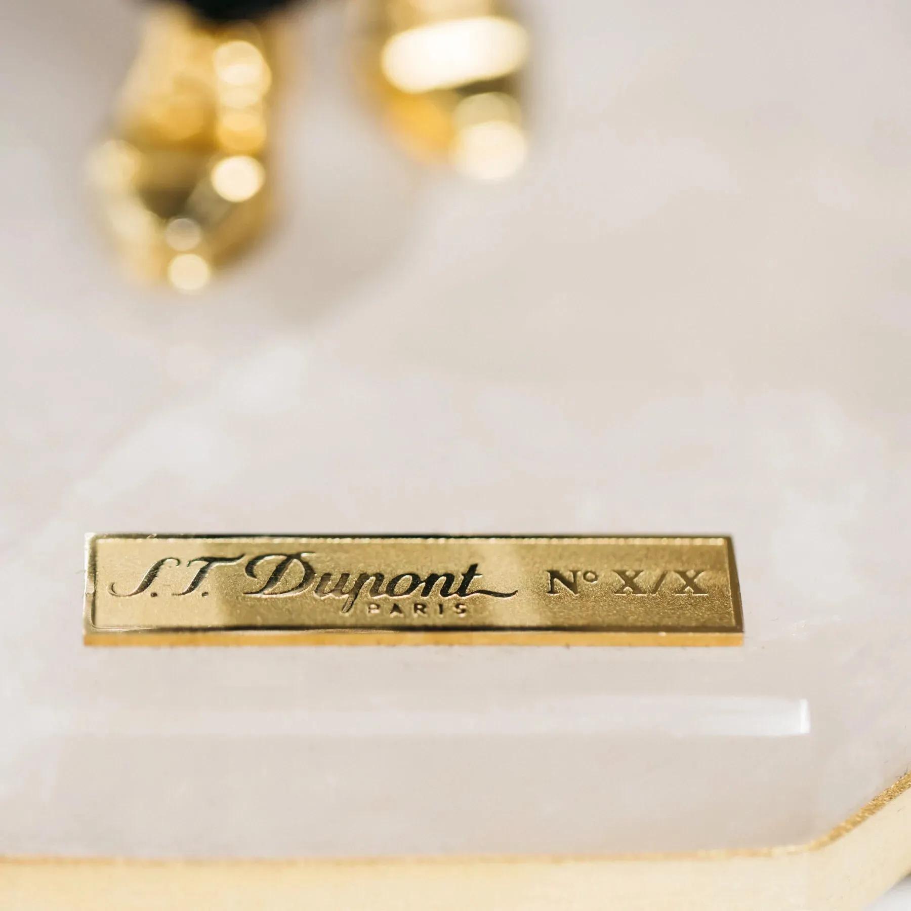 2017年投资者狼打火机都彭高定宝石雕刻擦出不一样的火花与众不同