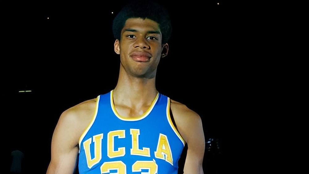 盘点NBA历史篮板榜前十位！无现役联盟球员！记录难破！