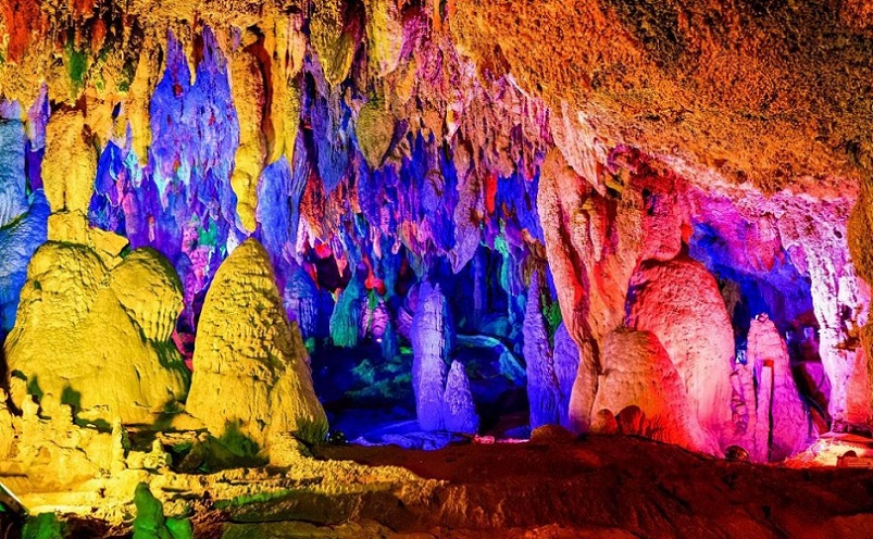 昆明旅游必去十大景点有哪些,昆明市区必玩旅游景点排名前十