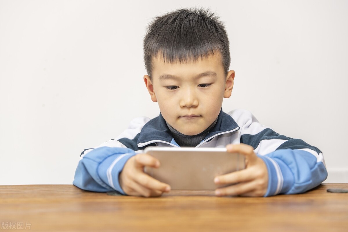 侄子玩游戏充钱能退吗,小侄子被骗