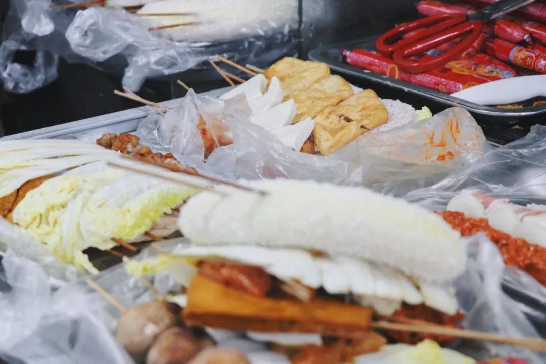 两天一夜嗨吃15顿，这座小城真把人香迷糊了