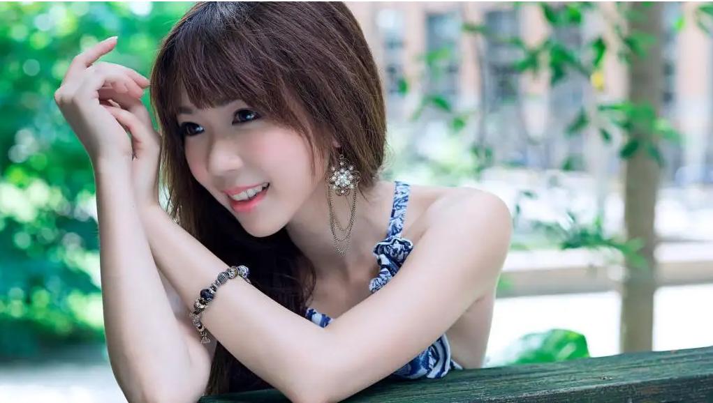 微信追女孩子开场白,重新追一个女生如何开场