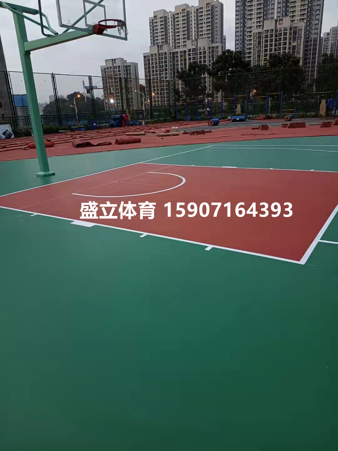 篮球场哪种好,篮球场地板类型