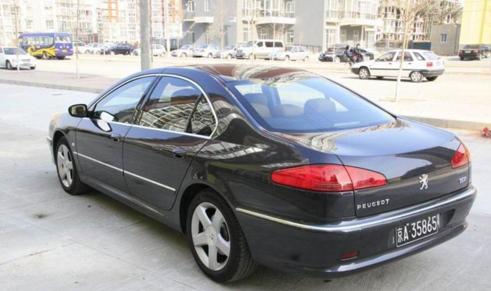 标致607加长版,第一代标致607轿车