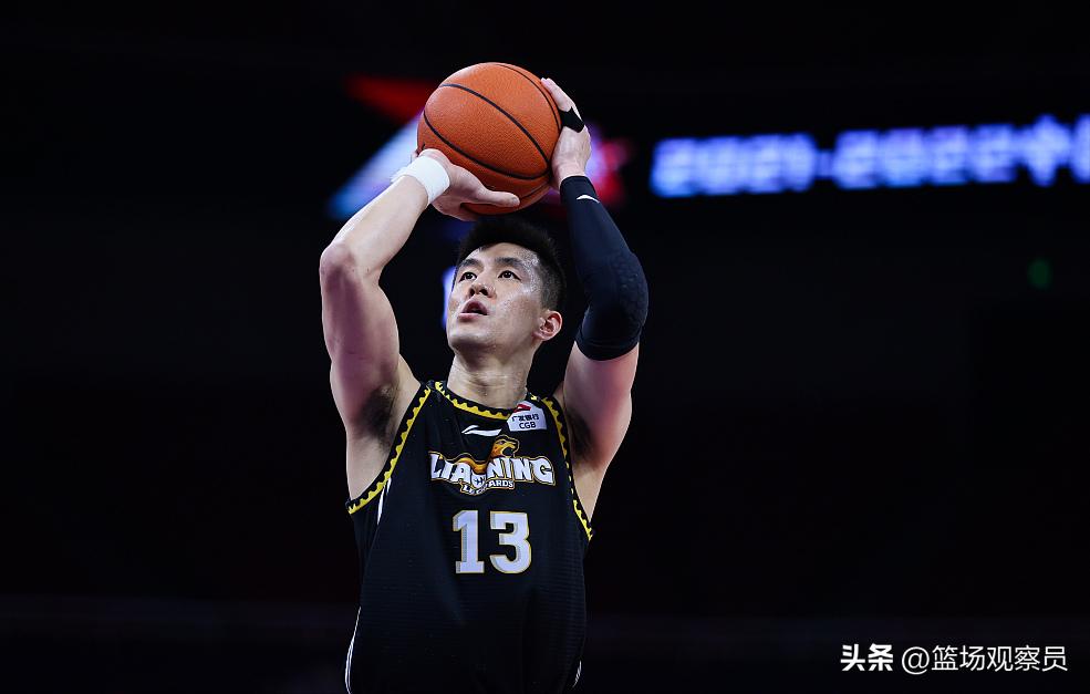 辽宁对广东郭艾伦花式运球过半场,郭艾伦过人花里胡哨