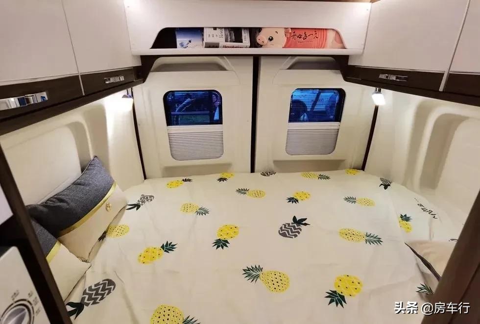 13万b型房车有几款可选,大通旅行家v90房车2021年
