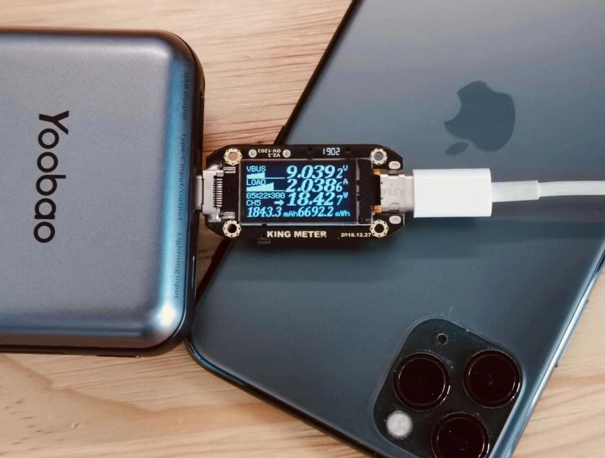 羽博20000毫安充电宝自带线评测,羽博65w氮化镓充电器怎么样