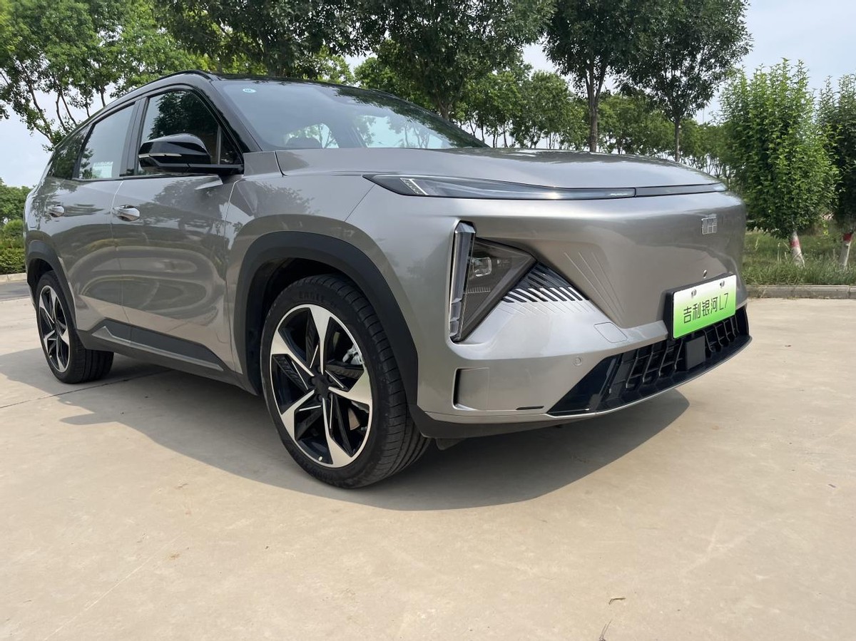 吉利银河l7是a级智能纯电suv,吉利银河l7的下一代