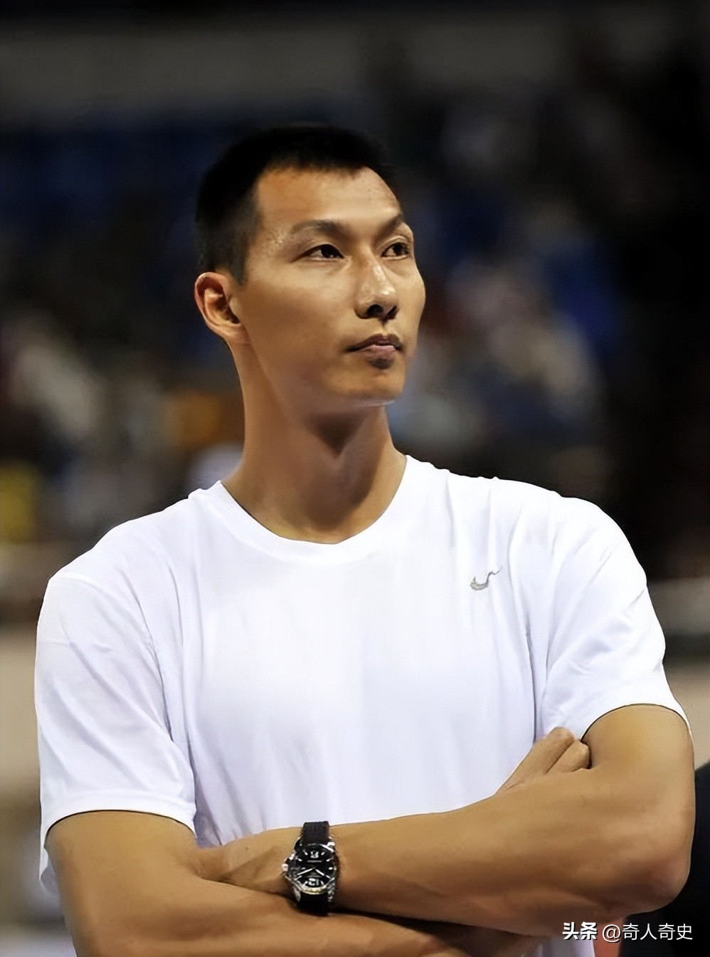 易建联和荆灵婚礼,易建联娶老婆了吗