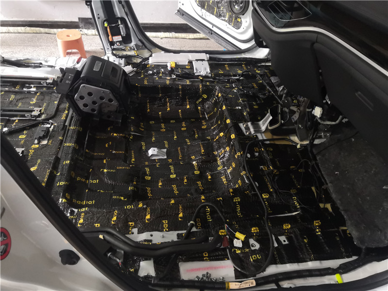 12款奥德赛汽车音响隔音安装教学,本田奥德赛中门隔音改装方案