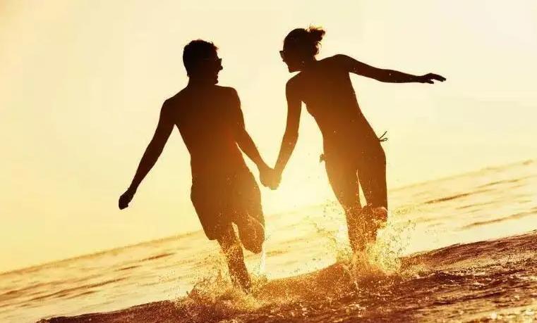 见字如面爱你的人自然会爱你,见字如面爱自己是浪漫的开始