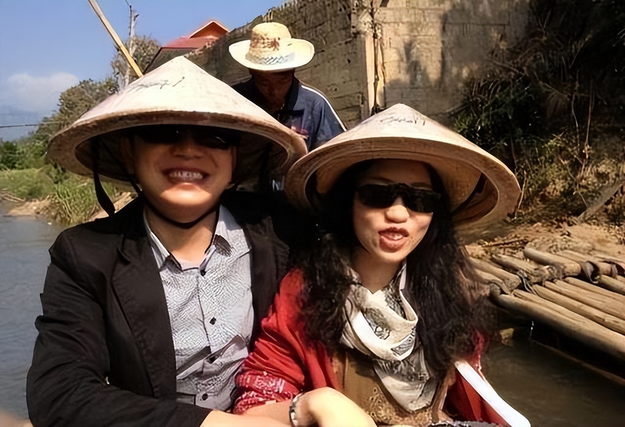 泰国导游十大忠告,泰国导游绿草帽