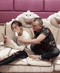 神回复：老鼠贴粘到的，吃了不会犯法吧？网友：自首，争取死缓