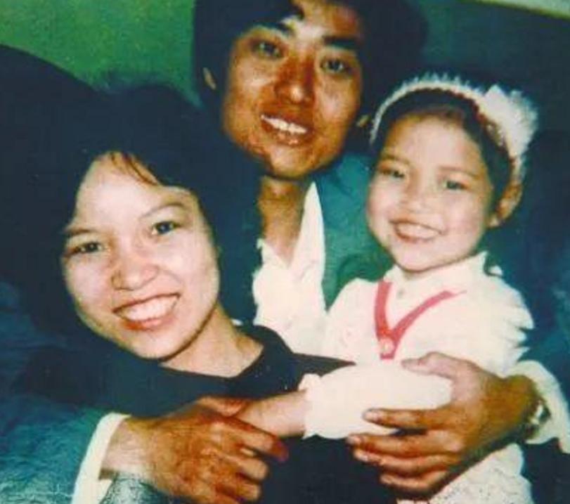 出家歌手李娜近况近照曝光,歌手李娜为什么要出家当尼姑