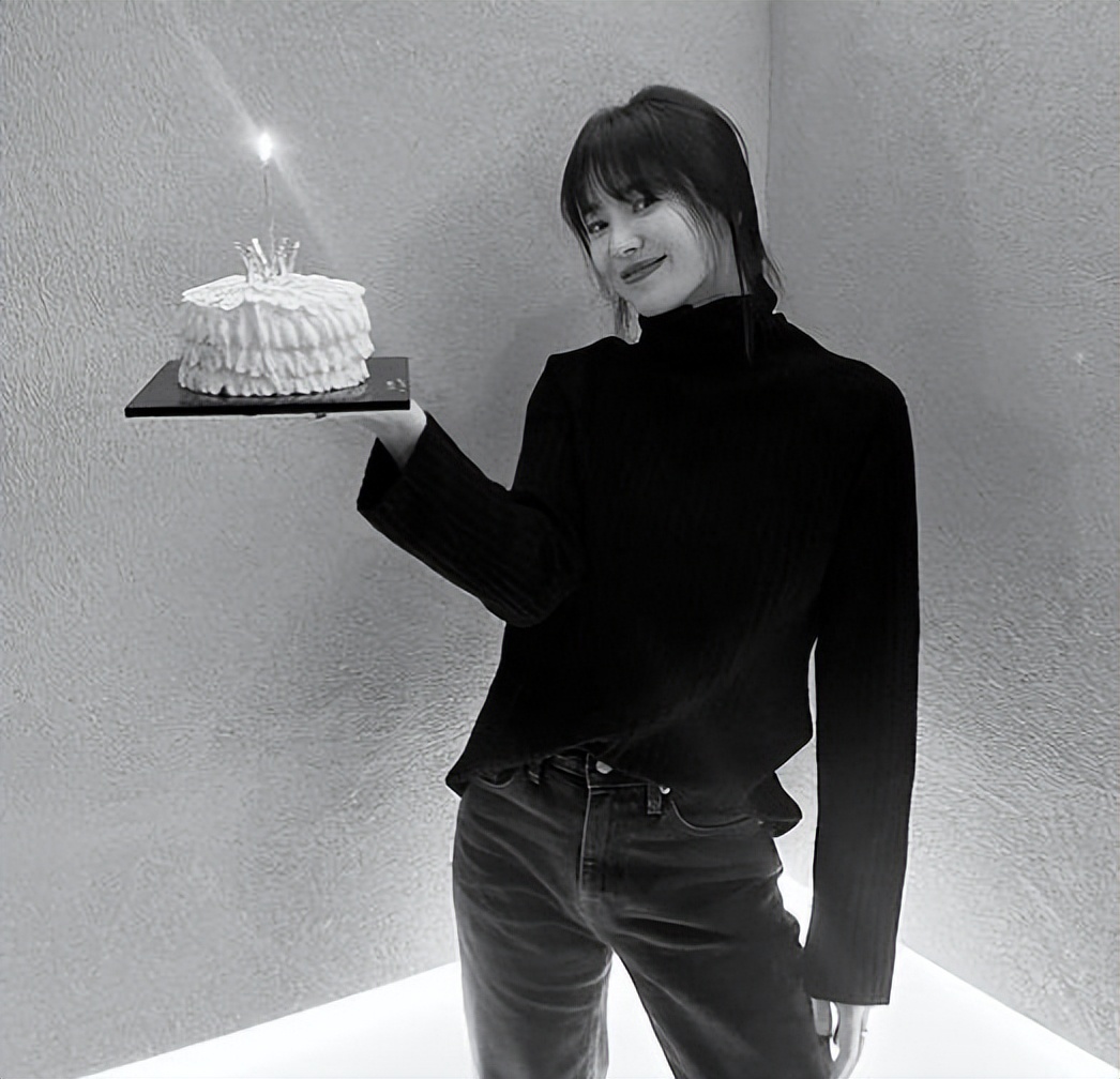 41岁宋慧乔庆祝生日,宋慧乔生日宋仲基送祝福