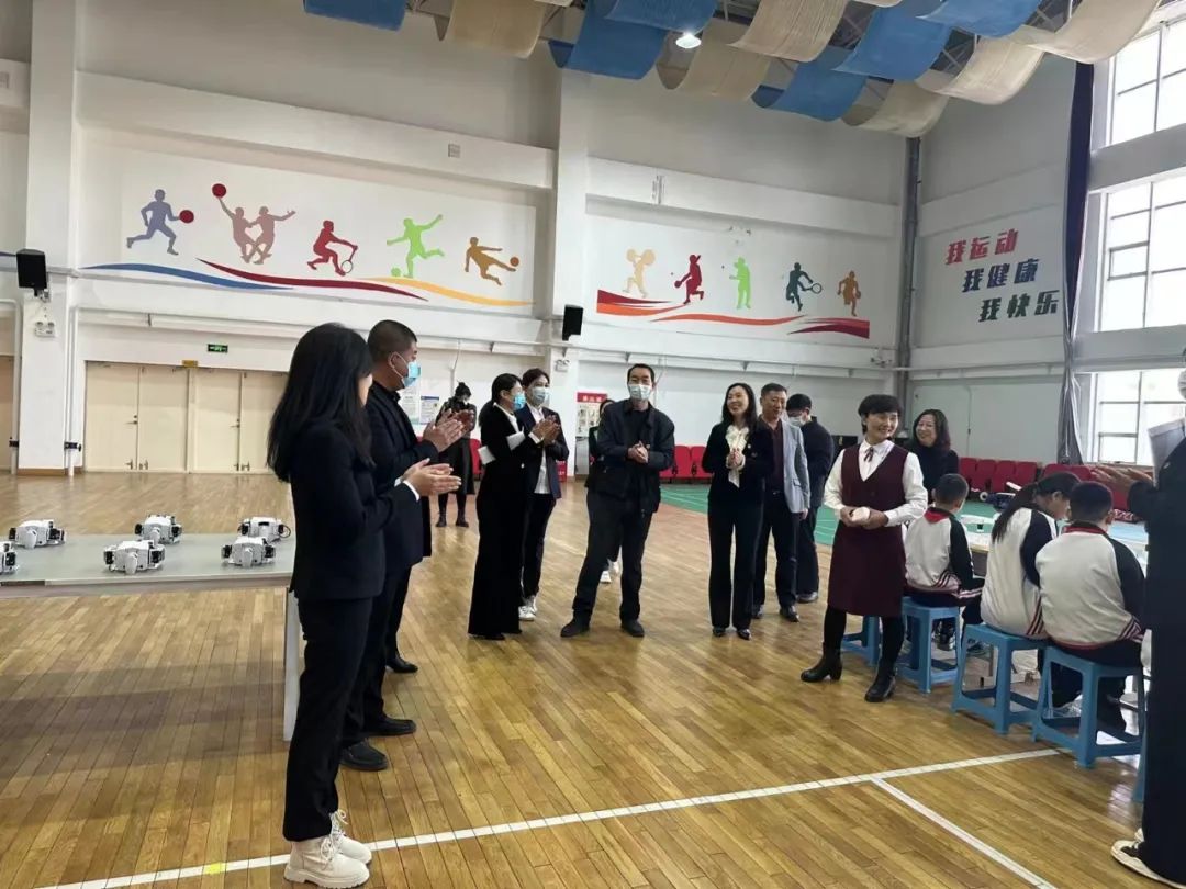 加强教育信息化,加强信息化建设提高管理质量