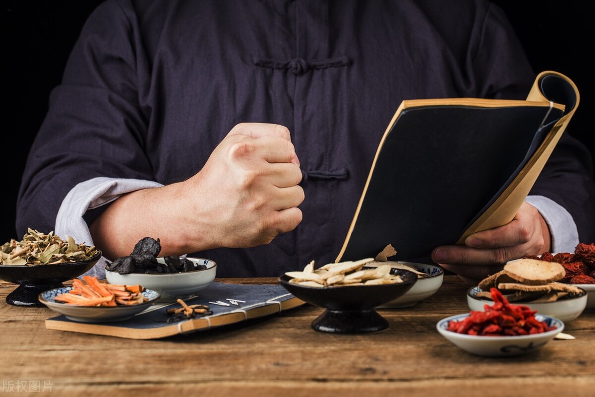 口腔溃疡很疼是不是快好了,口腔溃疡上火怎么止痛