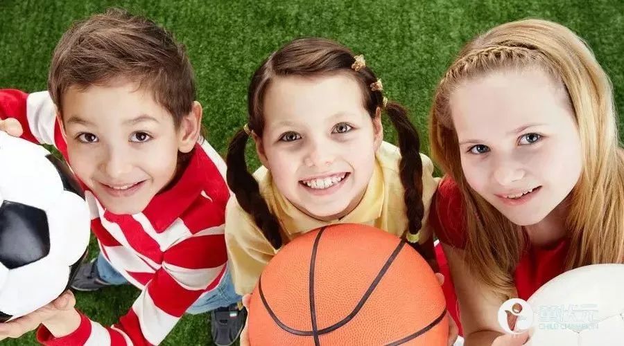 3岁孩子喝牛奶好还是奶粉好,孩子三岁喝牛奶好还是奶粉好