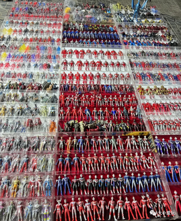 才发现帝都也有不少夜市！第二家刚开就成了网红，就主打一个好逛